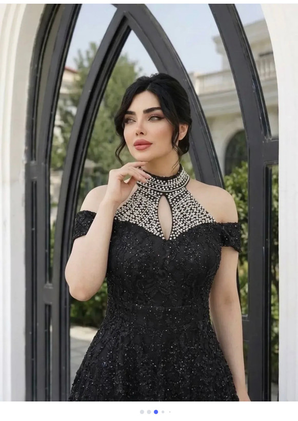 ماکسی مجلسی بینظیر مدل روژین جنس گیپور درجه یک ومروارید دوزی با دست
